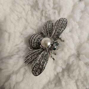 Joan Rivers Memorial Elegant Silver Bee Brooch with Pearl Accent